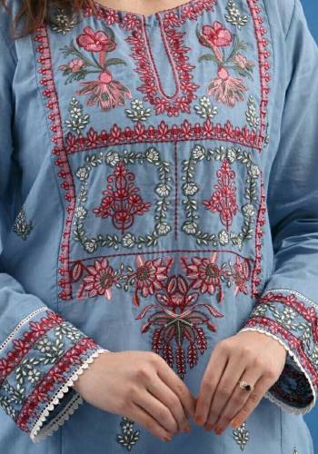 Daisy Blue lown free home delivery all Pakistan 