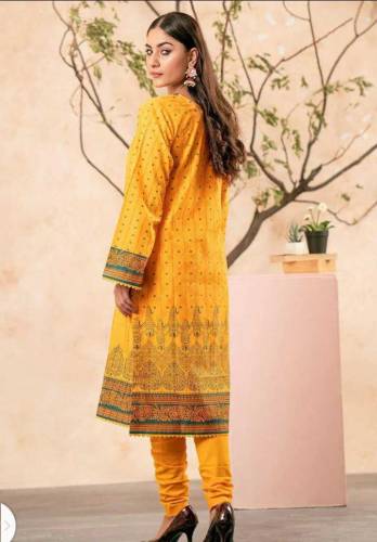 Safwa Women Lawn Printed Unstitched Suit 