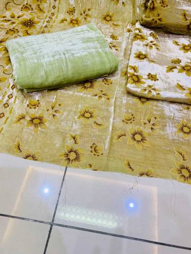 *بِسْمِ ٱللَّٰهِ ٱلرَّحْمَٰنِ ٱلرَّحِيمِNew  light shade Palachi dresses collection ??