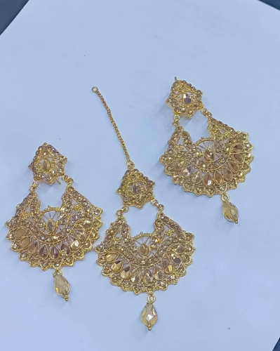 Beautiful Earing with Tikka