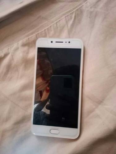 vivo y67 used
