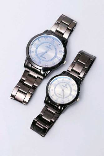 couple watch-03