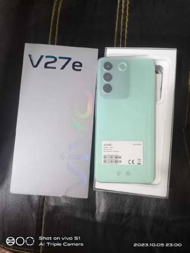 vivo v27e box pack