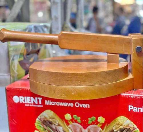 Wooden Roti maker 