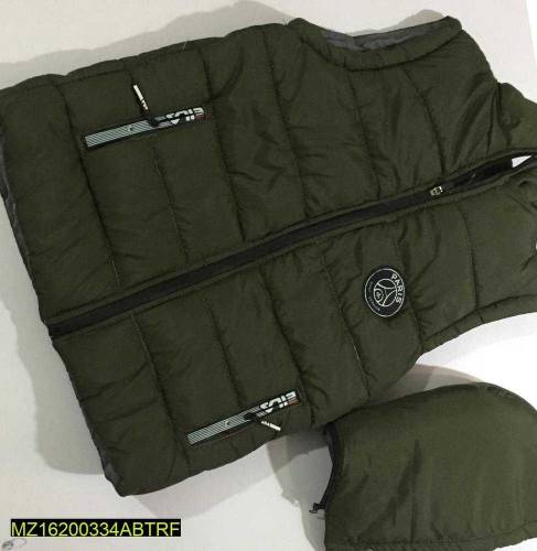 •  Fabric: Parachute•  Sleeveless Jacket•  Polyester Filling•  Sizes A
