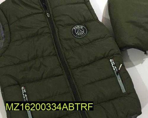•  Fabric: Parachute•  Sleeveless Jacket•  Polyester Filling•  Sizes A