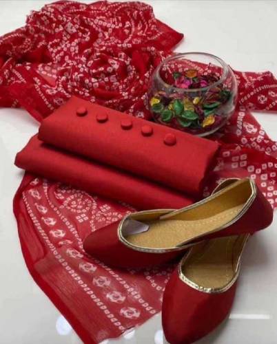 Woman's clothes and shoe sape