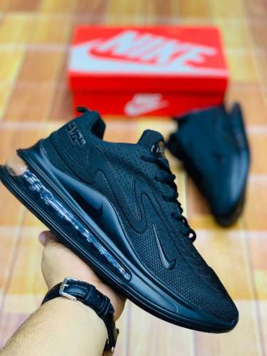 4500 wala jogger shoes sirf 1800 ma /cash on delivery 
