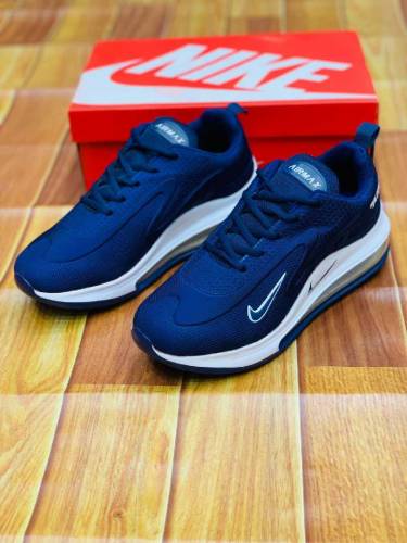 4500 wala jogger shoes sirf 1800 ma /cash on delivery 
