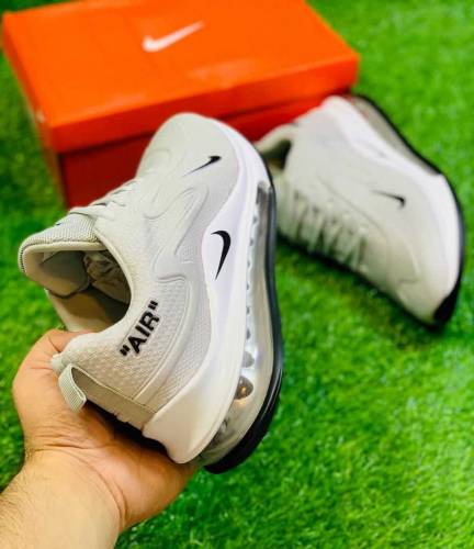 4500 wala jogger shoes sirf 1800 ma /cash on delivery 