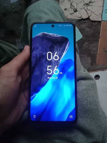 Infinix hot 12