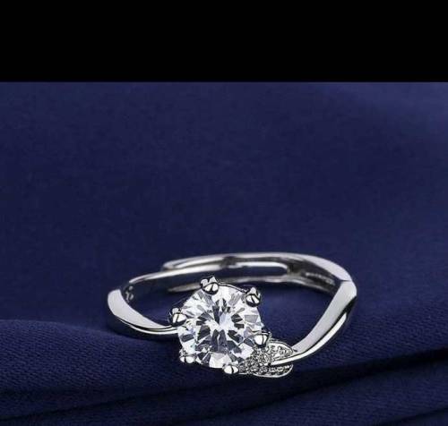 Diamond stud ring for ladies