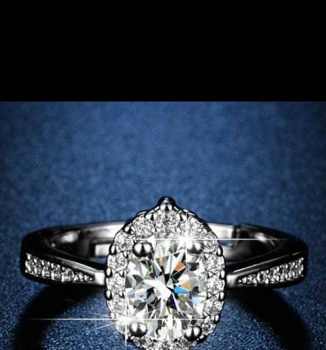 Diamond stud ring for ladies