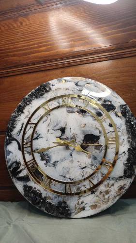 Resin wall clock