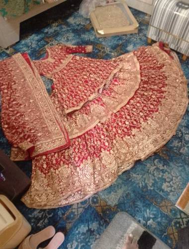 Bridal Suit Urgent sale for need money...Whatspp number 03162326646