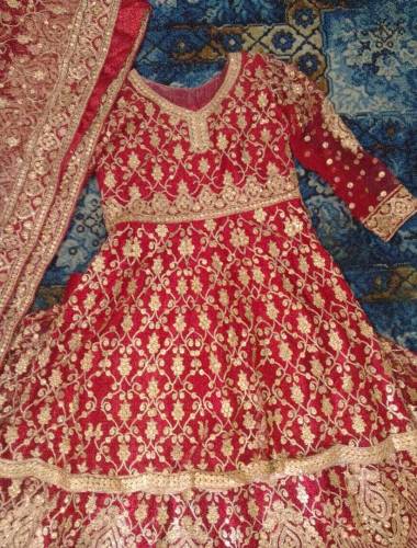 Bridal Suit Urgent sale for need money...Whatspp number 03162326646