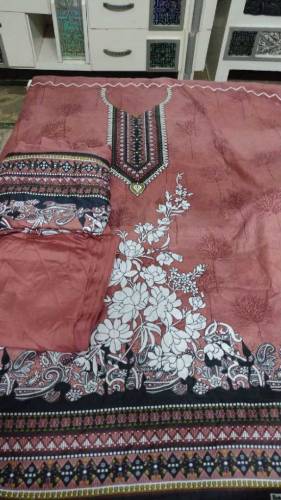 Maria b lawn suit with chiffon dupatta 