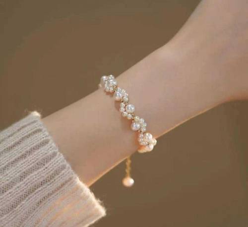 beautiful Women's Bracelet Jewelry Collection 