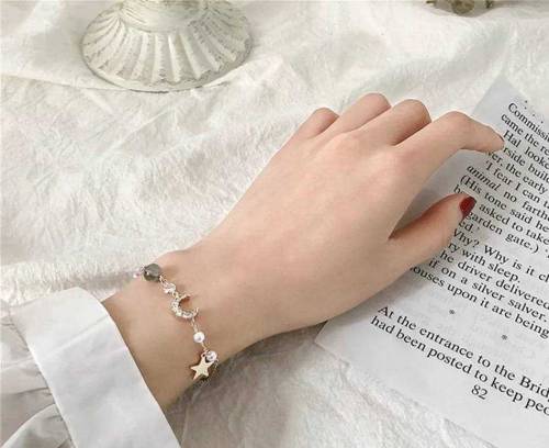 beautiful Women's Bracelet Jewelry Collection 