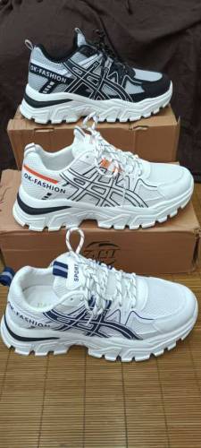 new fashion China comfortable Juggar shoes available for men 