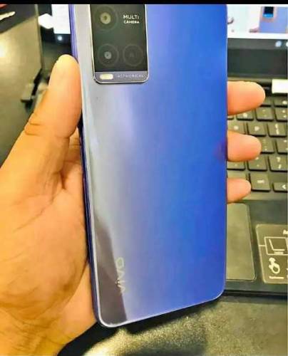 Vivo y21 mobile phone