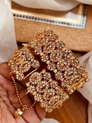 Elegant Beautiful Bangle ( Kangan)