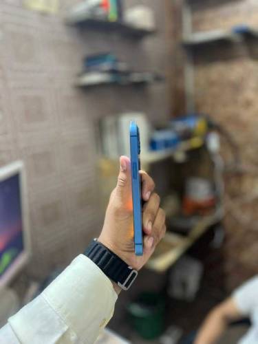 I phone 13 