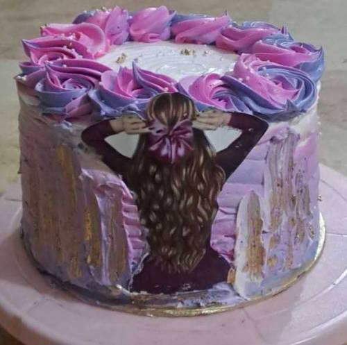 12 cupcakes bookey1680 and customised cakes freshly baked as order