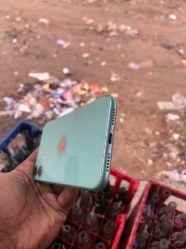 I PHONE 11