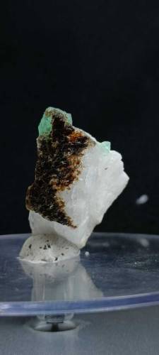 15g Emerald stone specimen