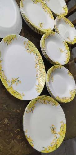 dinner set for 13persons