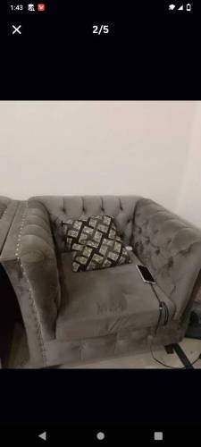 7 seater sofa whit table 