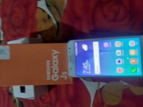 Samsung Galaxy j5