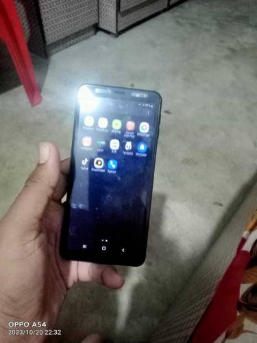 Samsung a750 4/128gb