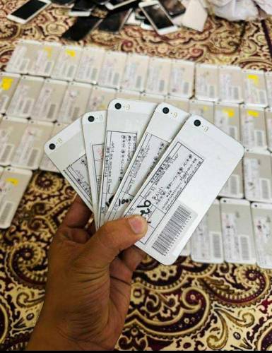 Iphone 5s , 6s ,7 , 8 Non/Pta Waterpack Untouch Set