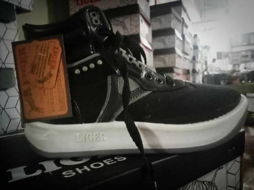 best casual joggers comfortable soft stylish 