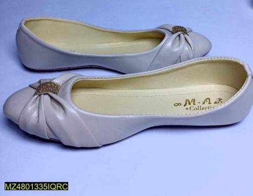 Stylish women pumps 