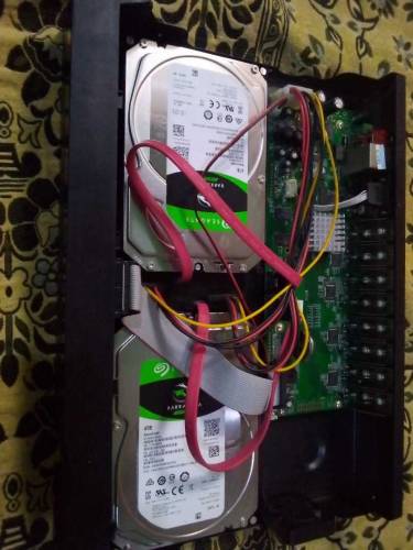 Security Camera DVR HD Quality 8Chanal. . 4TB[4000GB]hard disk