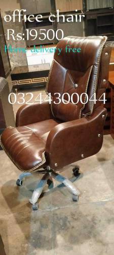 office chairs+ office furniture 
