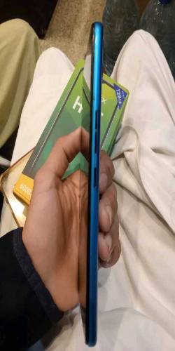 Infinix Hot 10i
