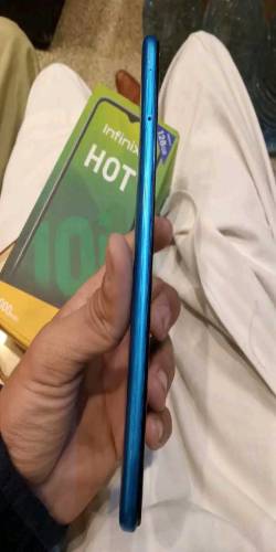 Infinix Hot 10i