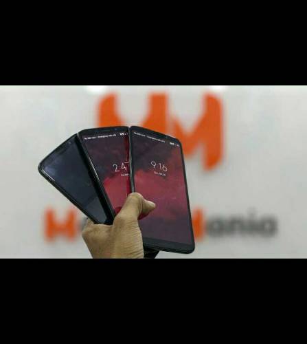 moto Z3 one line pta approve stock available