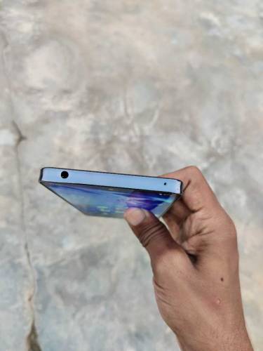 Sharp Aquas Zero 6 8/128GB Non Active