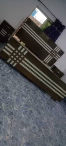 King size double bed 
