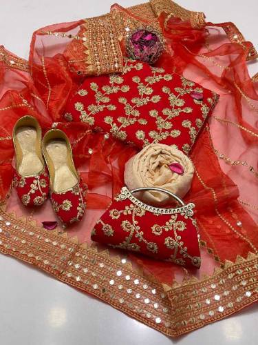 dress. show. purse