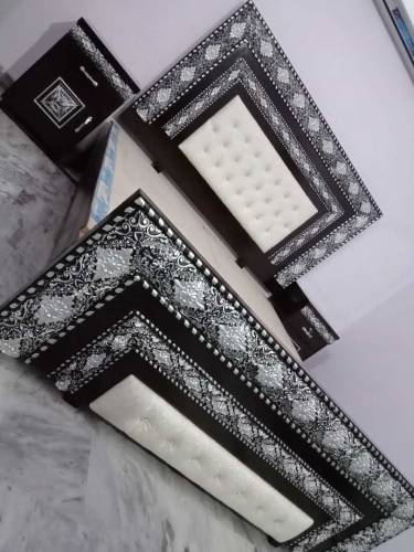 King size double bed 