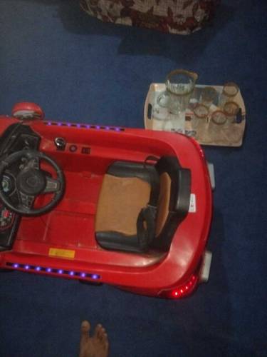 kids car with remote.