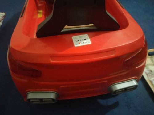 kids car with remote.