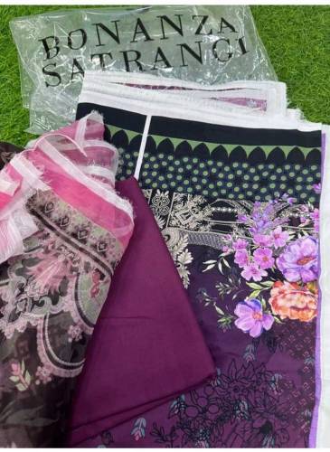 3piece lawn soot best quality lawn dress hen