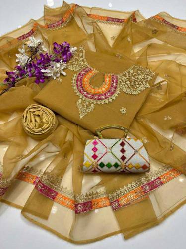 woman unstitch embroidered drss 